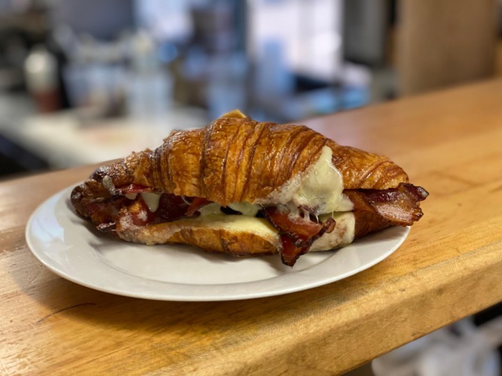 Bacon & Cheddar Croissant