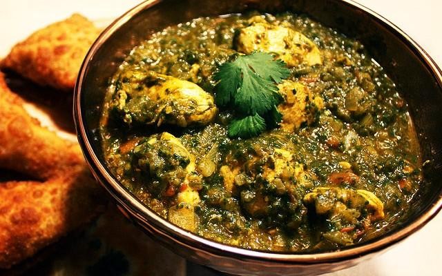 CHICKEN SAAG