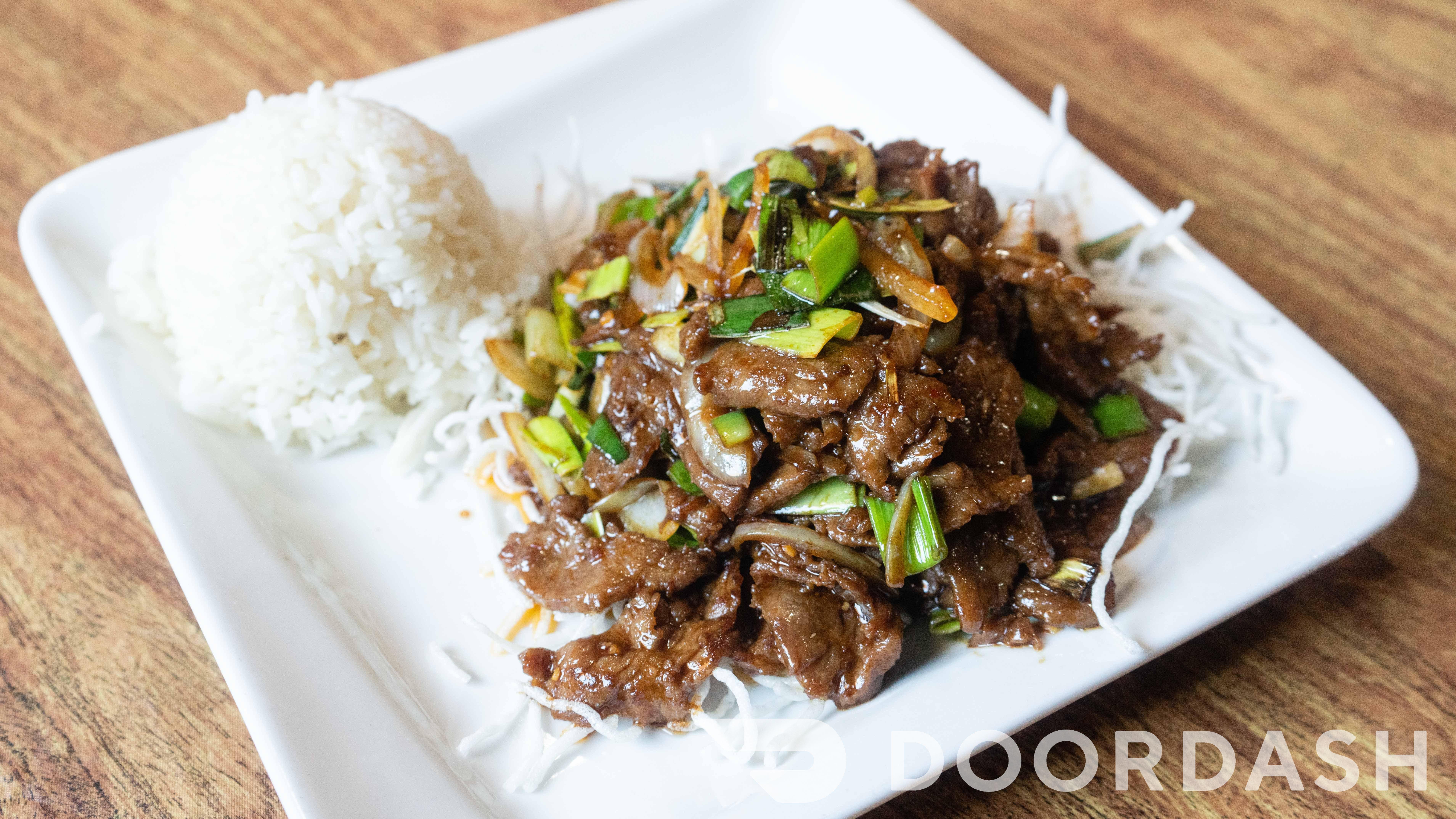 C 葱爆豆腐/牛/雞 Mongolian Tofu /Beef /Chicken🌶️🌾