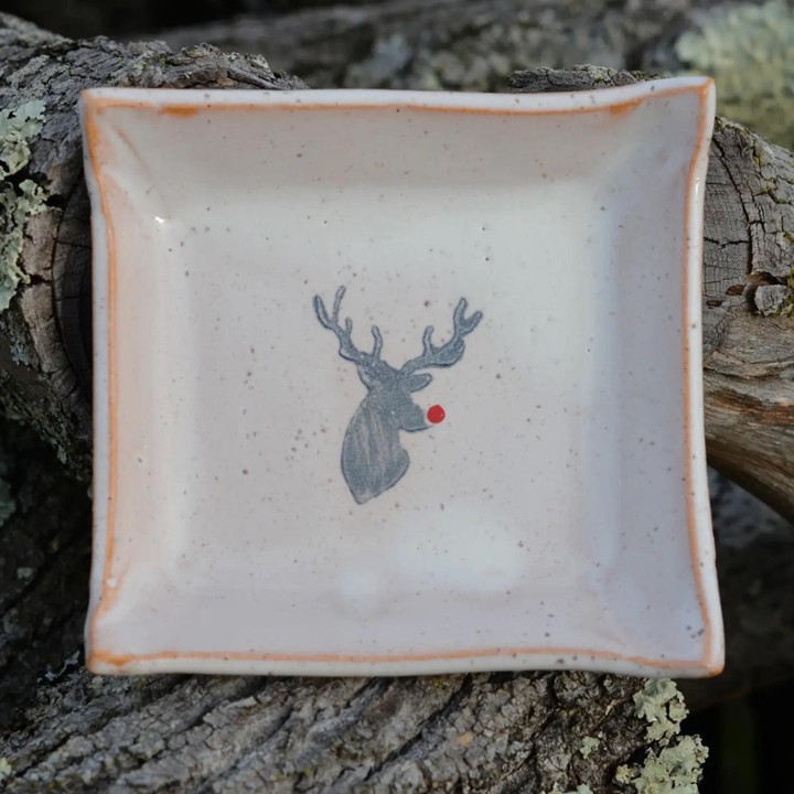 MUD Holiday square dish reindeer