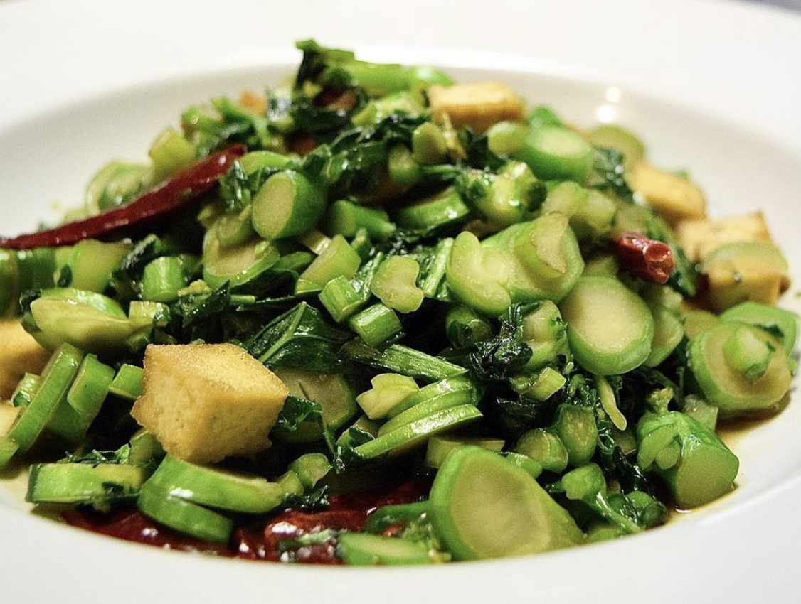 Kale & Tofu w. Spicy Red Pepper 甘蓝菜豆干(午)