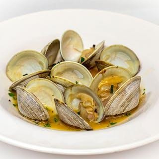 Clams En Brodo