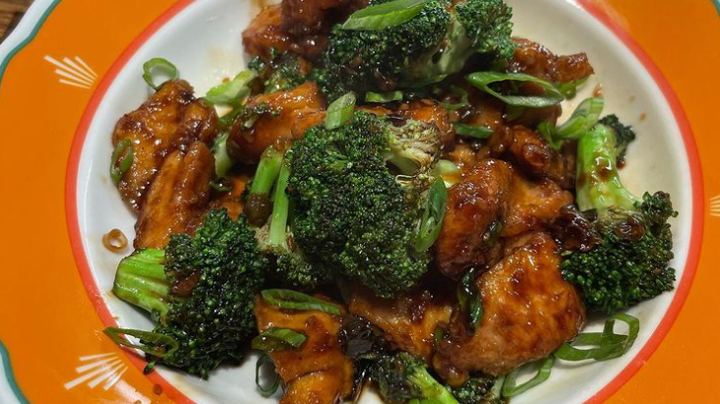 Ginger Broccoli & Tofu