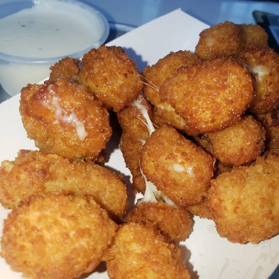 SPICY CHEESE CURDS