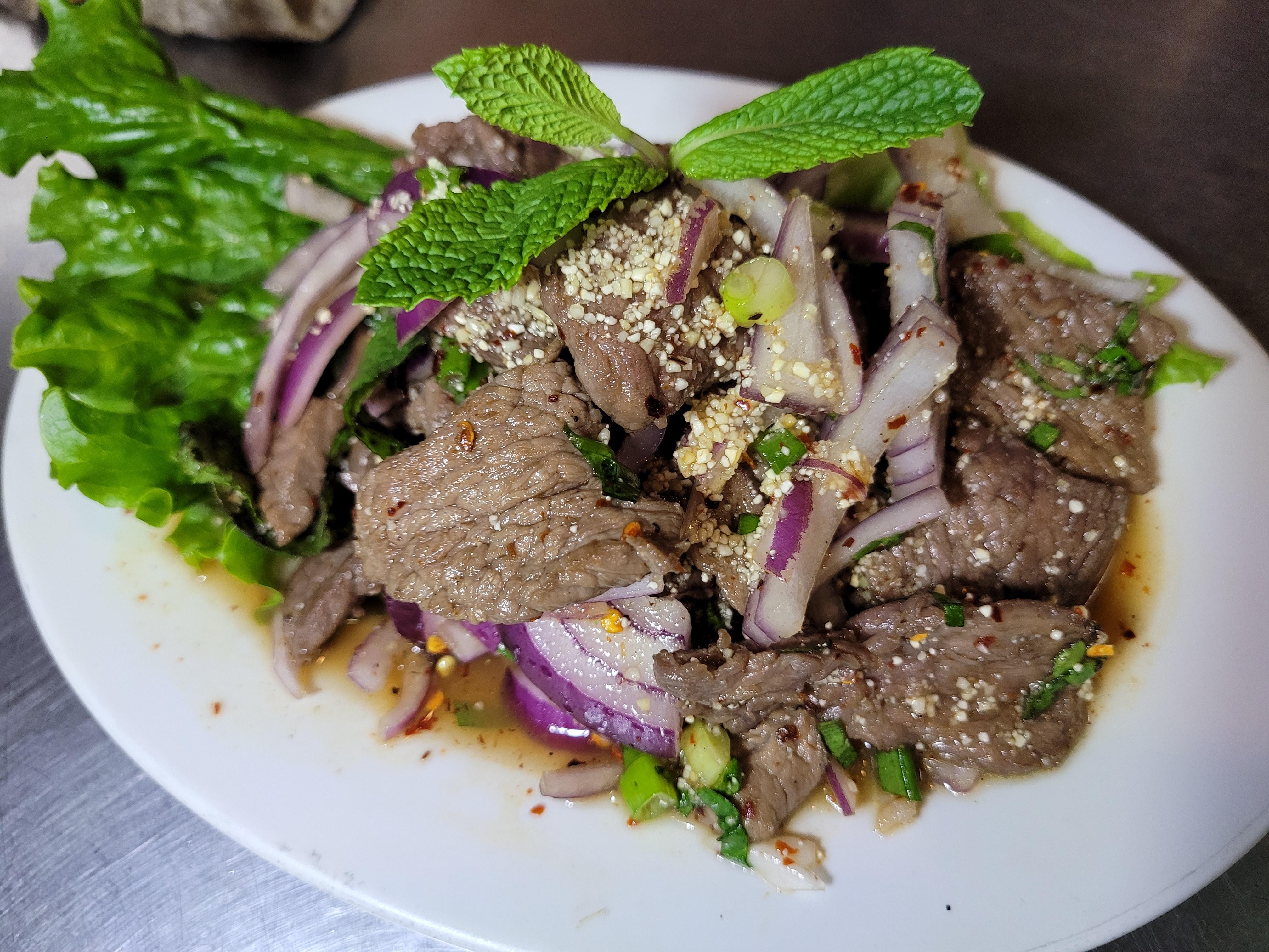 Nam Tok Neua (Beef Salad)