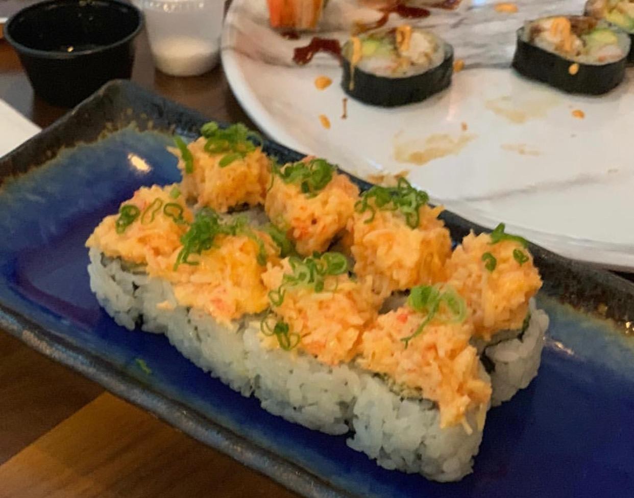 California Sweet Dream - California Roll Topped with baked shrimp & Crab Stick with Spice Mayo