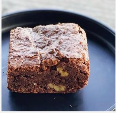 GF Fudgy Walnut Brownie