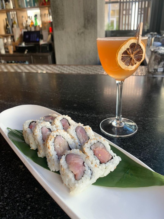 Yellowtail Roll