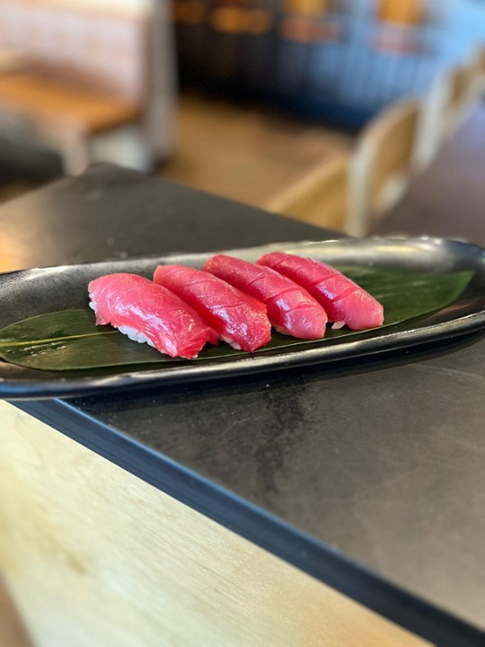 Tuna Nigiri