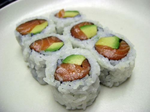 Salmon & Avocado Roll