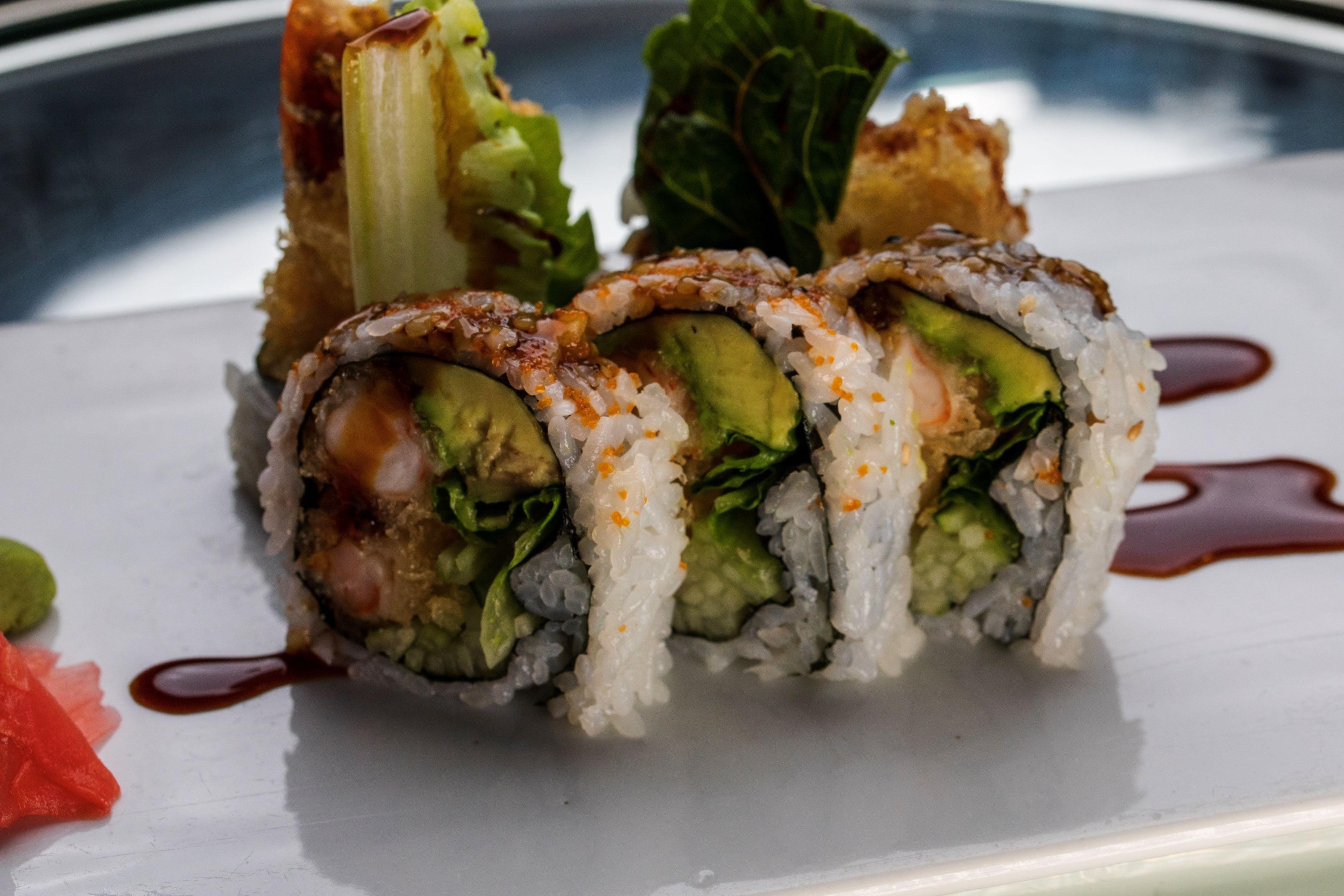 SHRIMP TEMPURA ROLL