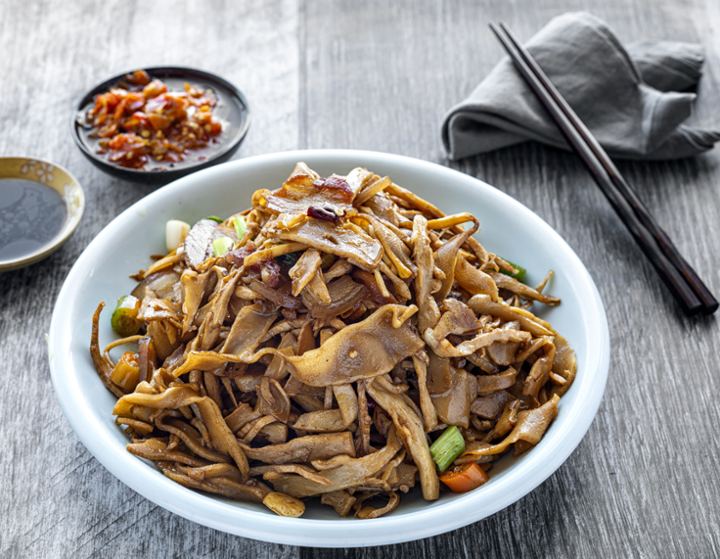 云雾笋爱腊肉 House Ham Stir-fried with Bamboo Shoots