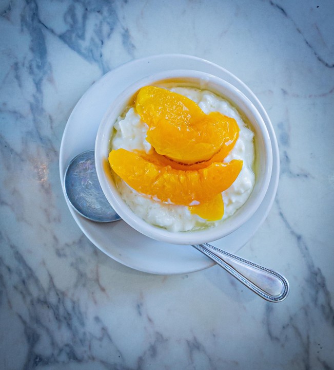 Cottage Cheese and Fruit