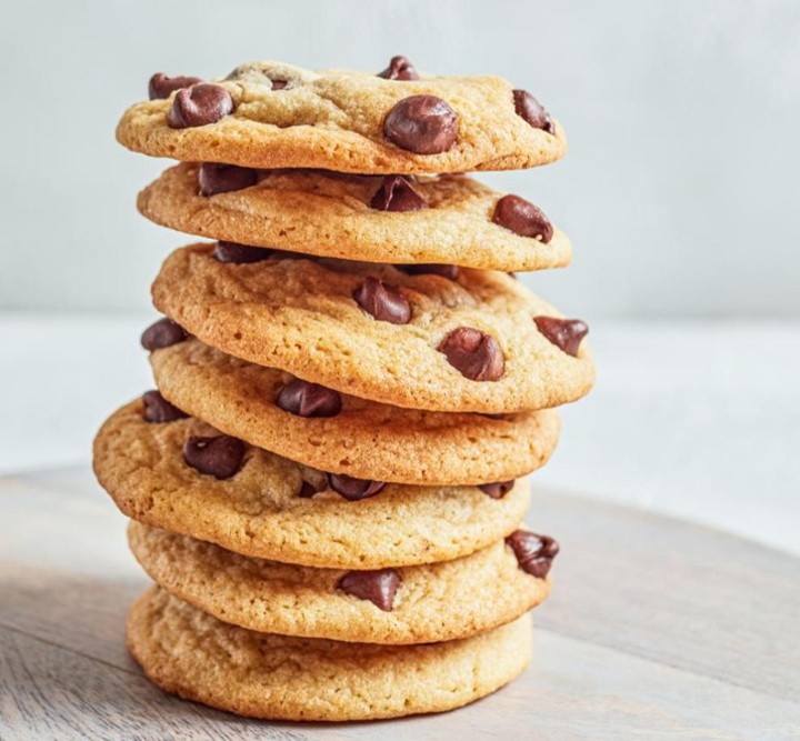 Almond Chocolate Chip Cookie
