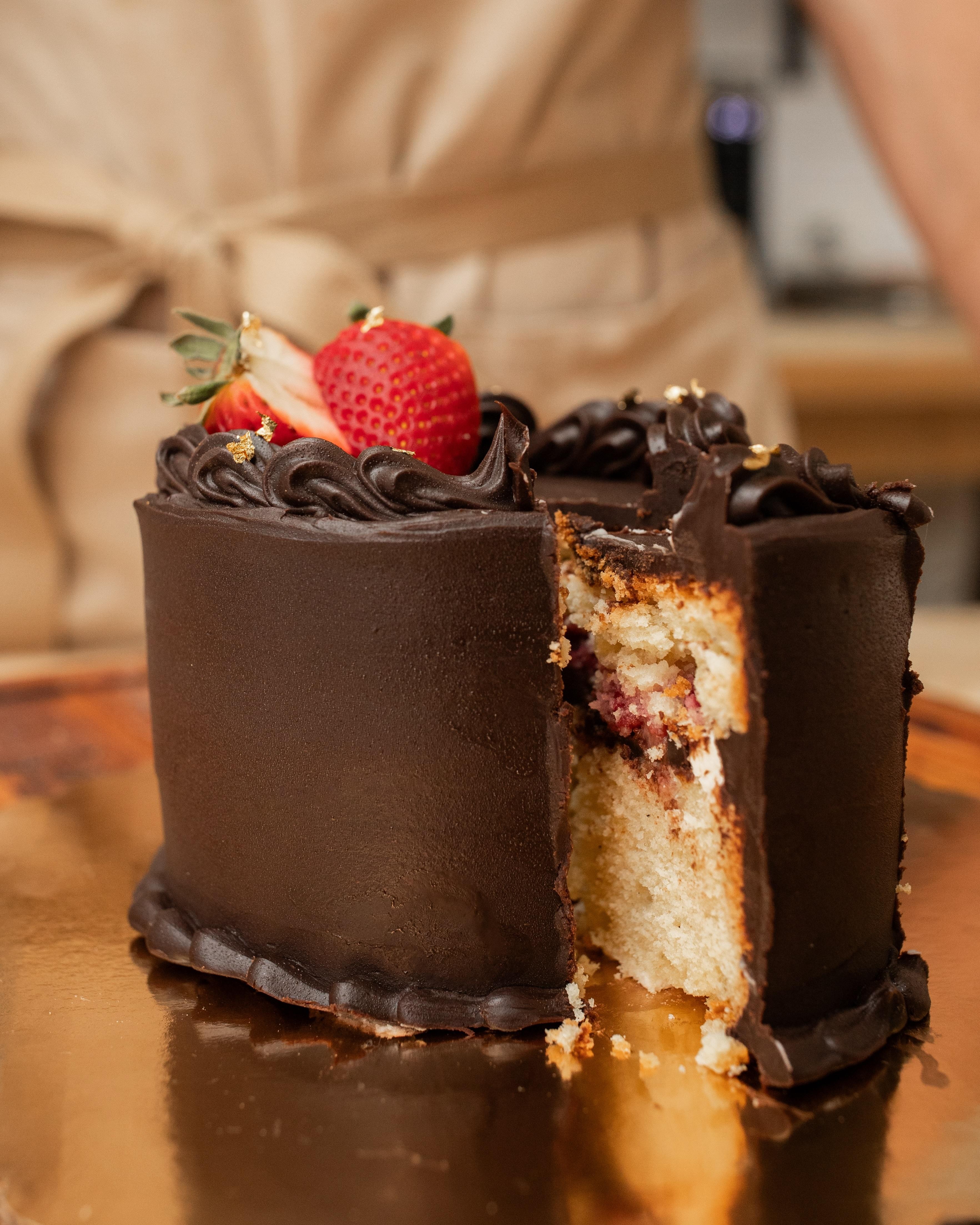 4" Chocolate and Strawberry Cake