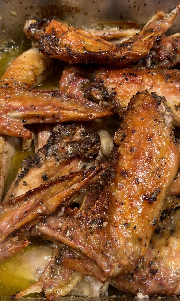 Turkey Wings (Homemade Gravy) (Half Pan)