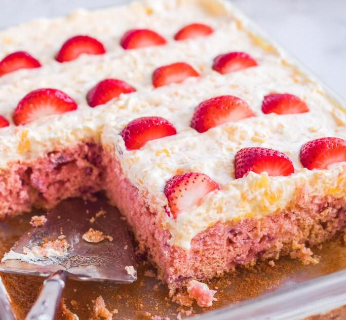 10” Strawberry Pineapple Cake