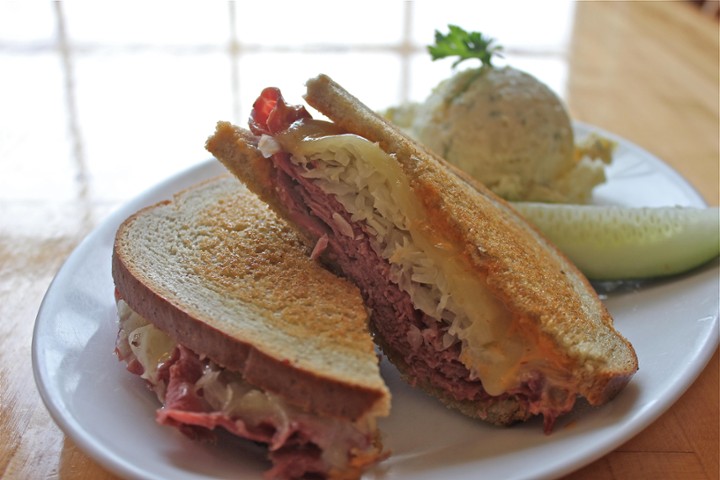 Corned Beef Rueben