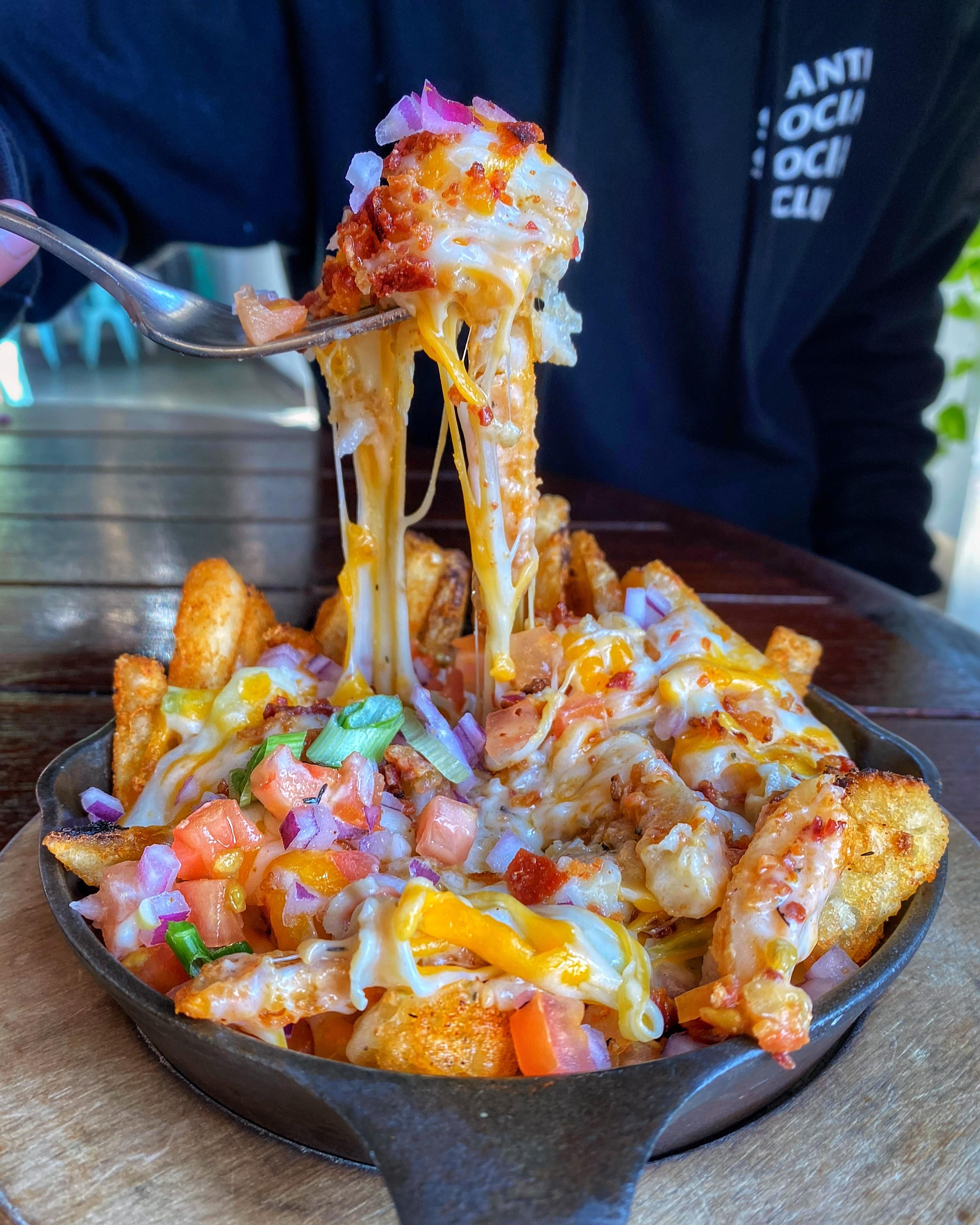 CHOWDER FRIES
