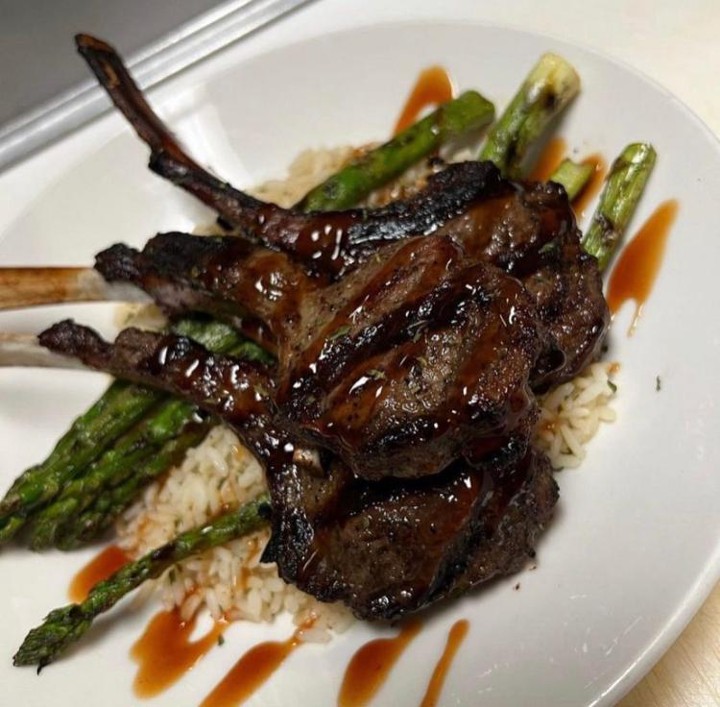 GRILLED LAMB CHOP W/TWO SIDES (3)