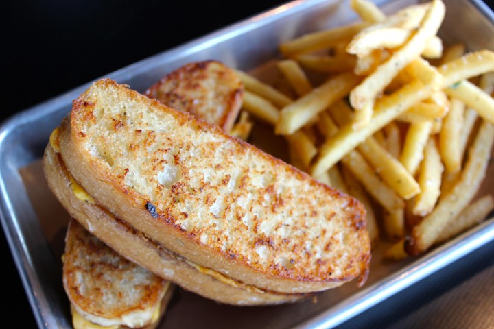 GRILLED CHEESE