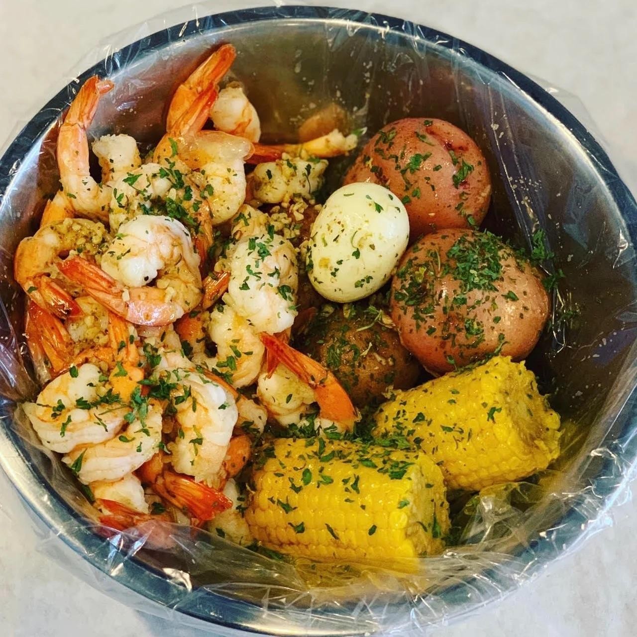 Shrimp Lovers Plate - 1lb shrimp, 1 corn, 1 egg and 2 potatoes