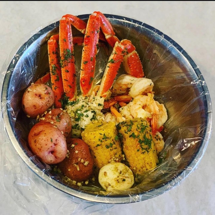 Crab & Shrimp Plate - 1/2lb of Snow Crab Clusters, 10 Shrimp, 1 Corn, 1 Egg & 2 Potatoes