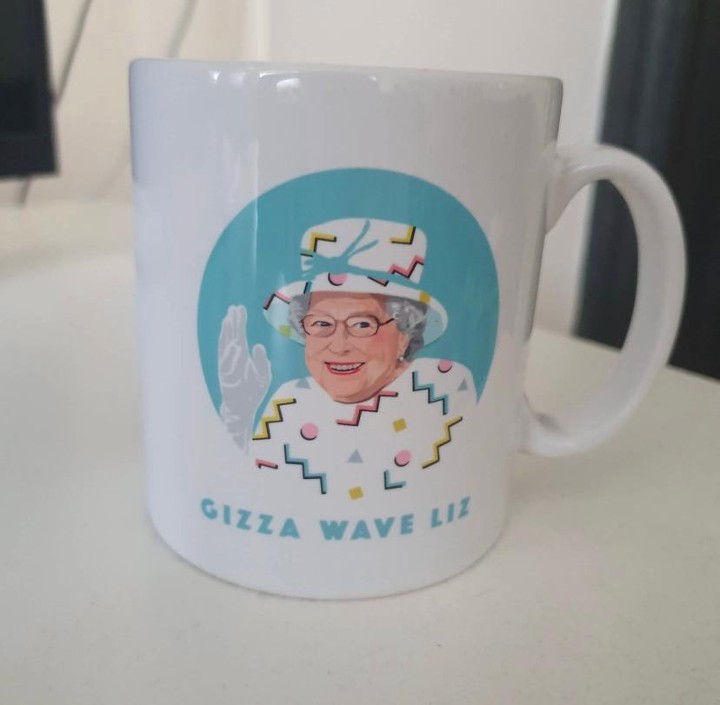 Queen Elizabeth Wave Mug