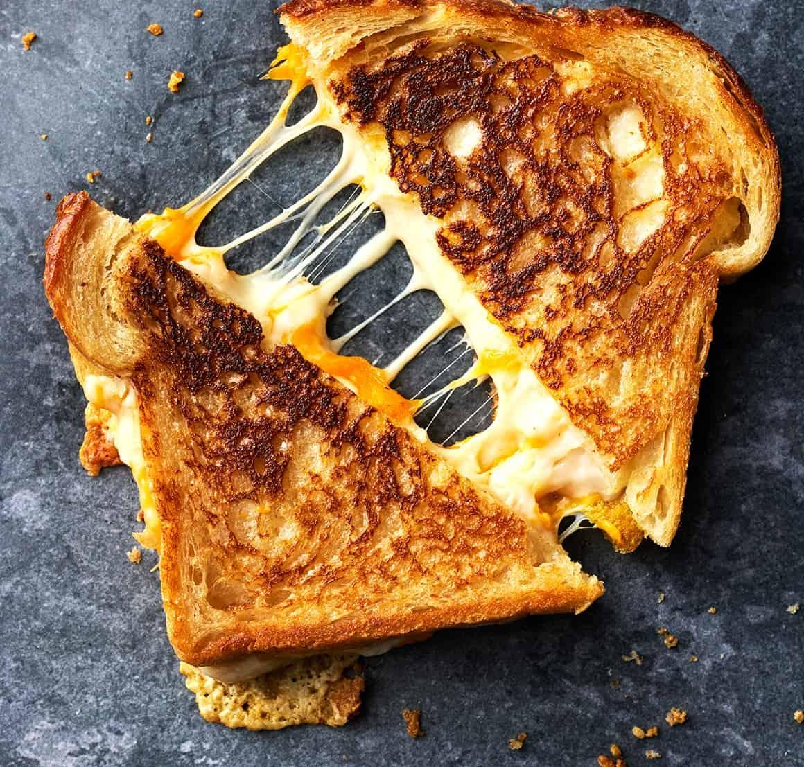 GRILLED CHEESE PANINI