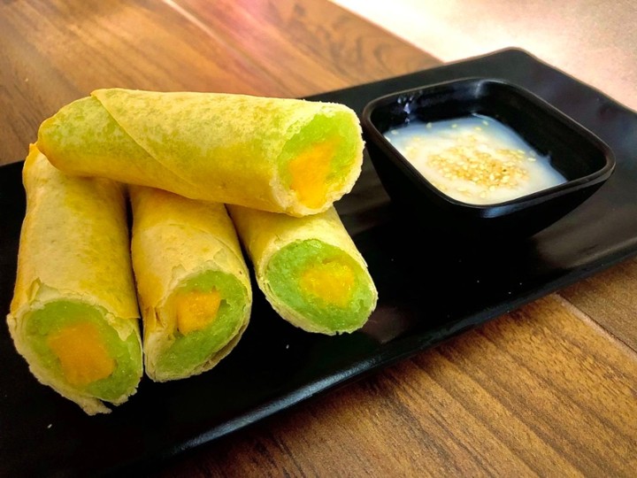 Mango Sticky Rice Roll