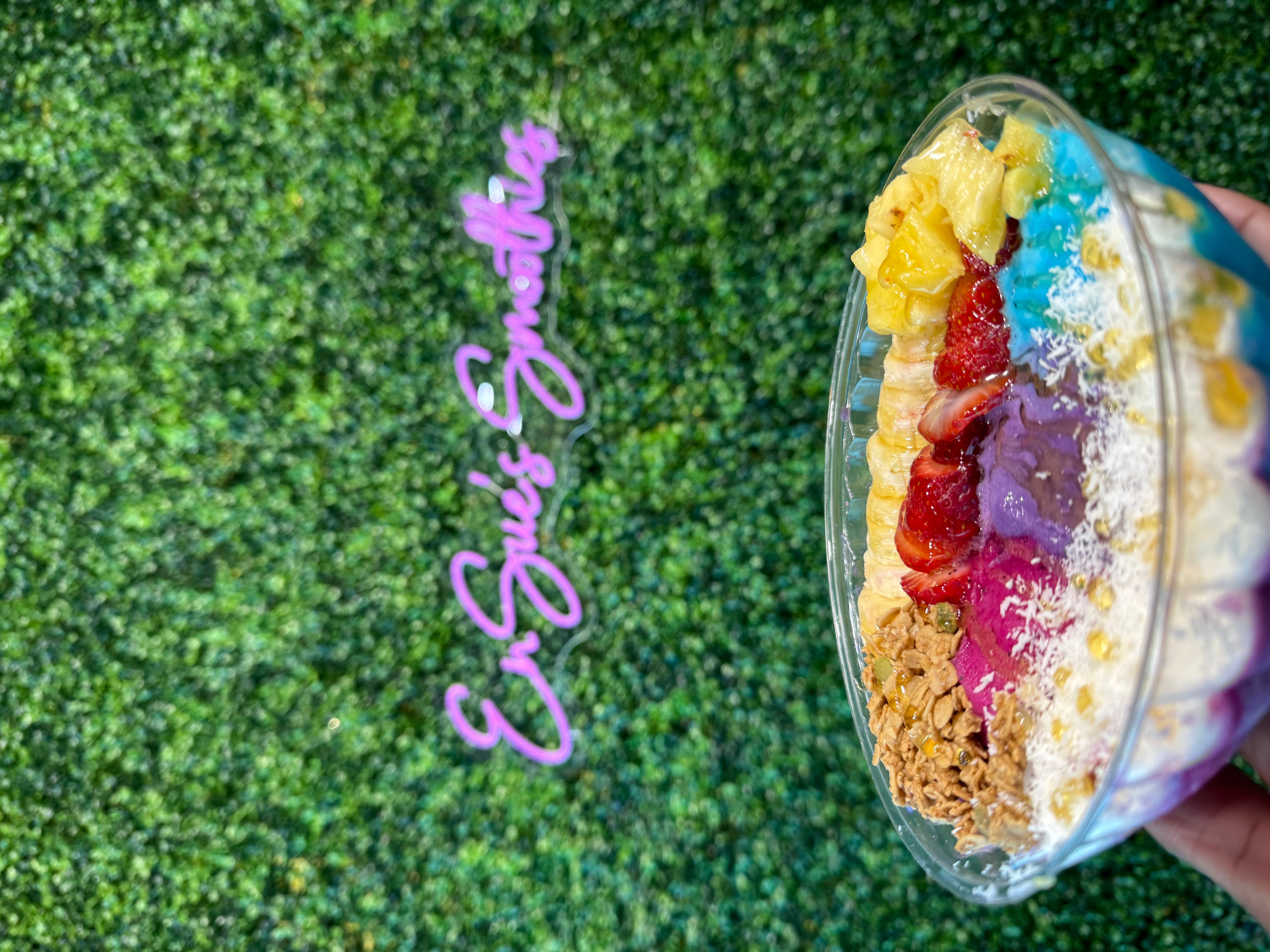 EnSue's Smoothies 2879 East Point Street