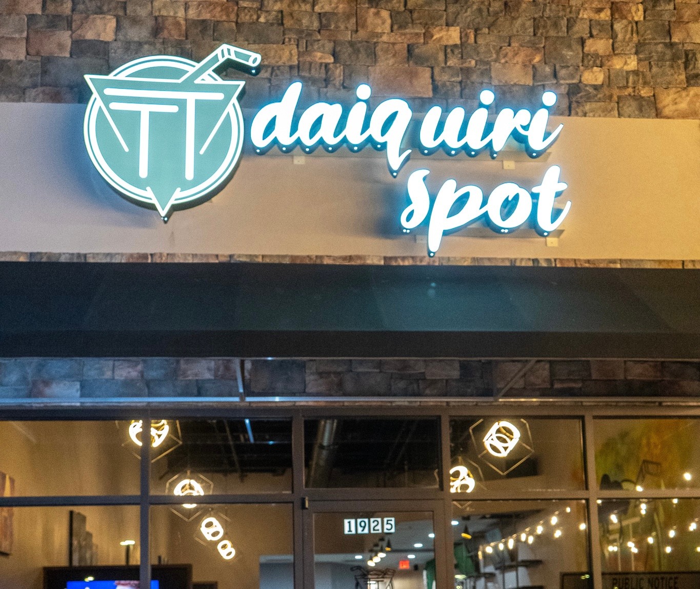 T&T Daiquiri Spot, LLC 1925 Jonesboro rd Toast
