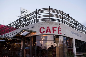 Paper or Plastik Cafe