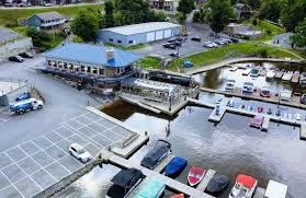 Dockside Bar and Grill