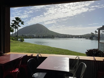 TEX 808 BBQ + Brews Hawaii Kai