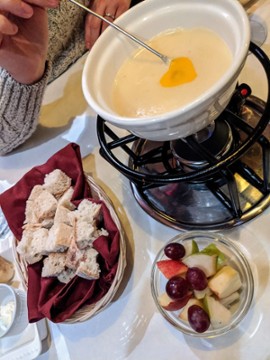 La Fondue 120 Country Club Drive