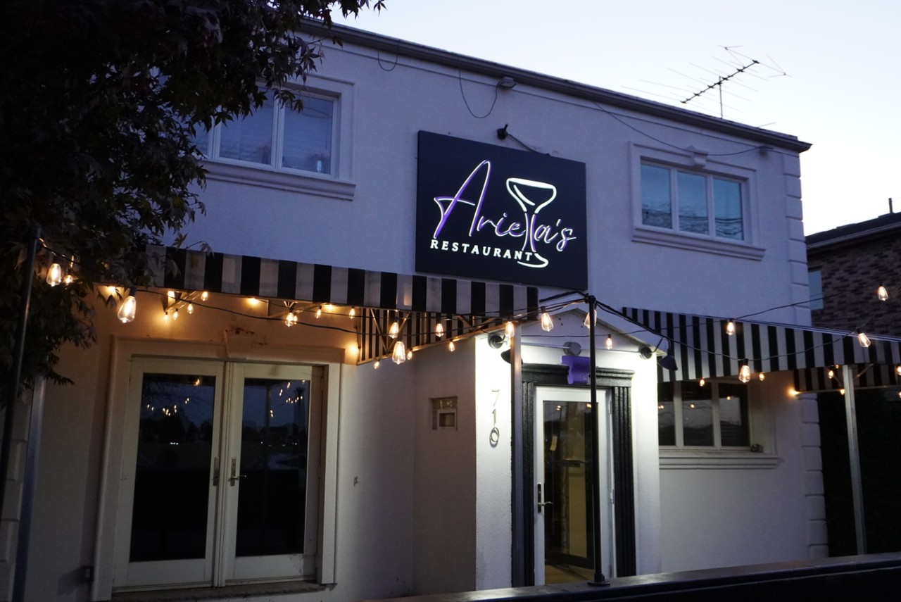 Ariella's Restaurant 710 New Dorp Lane