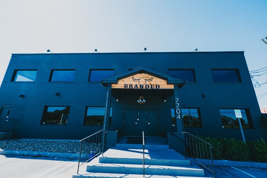 Branded Restaurant & Bar