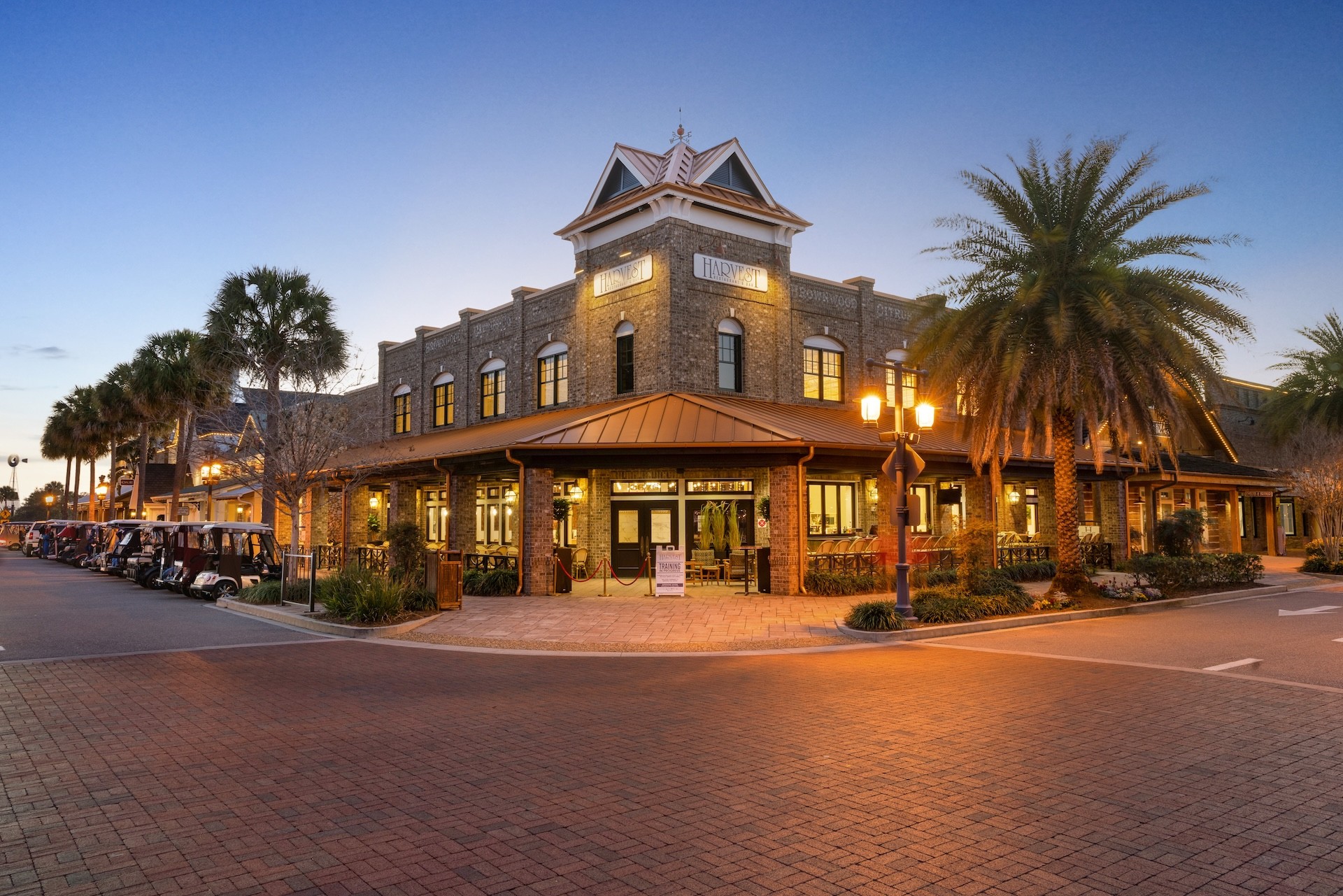 Harvest Restaurant & Bar 3676 Meggison Rd