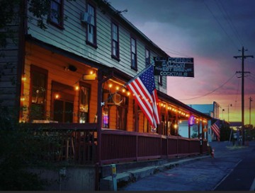 Old Corner Saloon 574 Main St