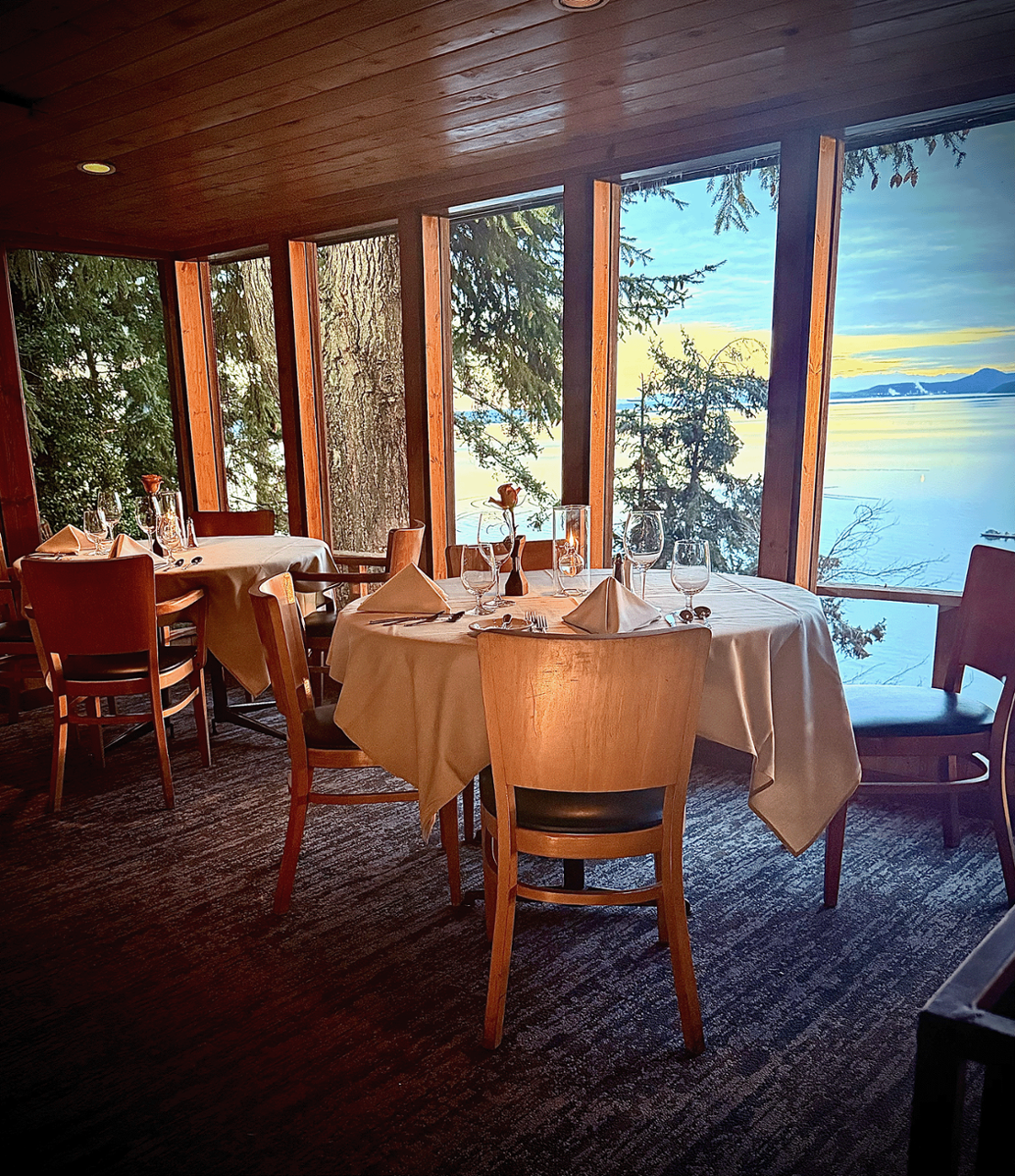 The Oyster Bar on Chuckanut Drive 2578 Chuckanut Drive