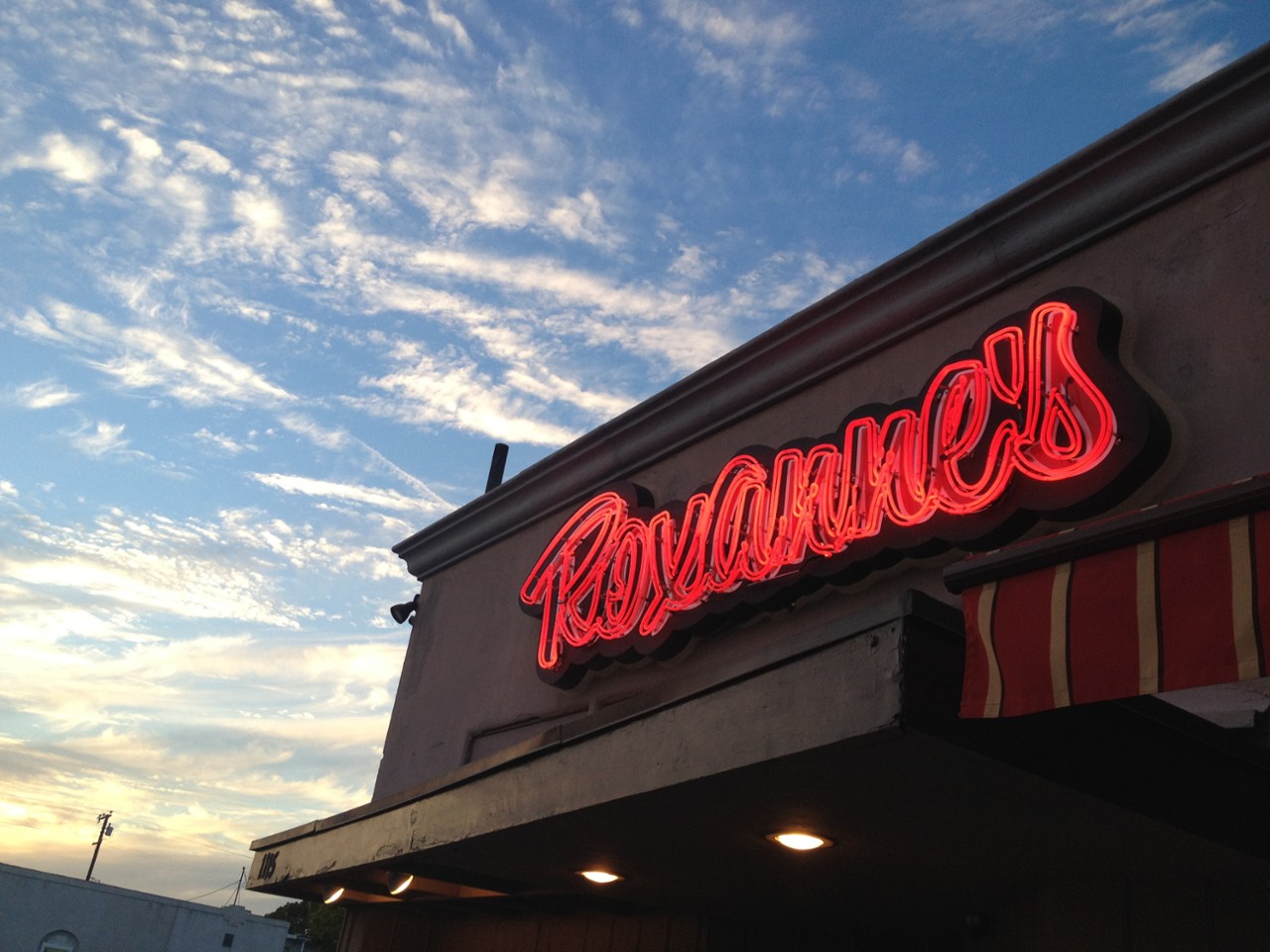 Roxanne's Group Kitchen & Grill