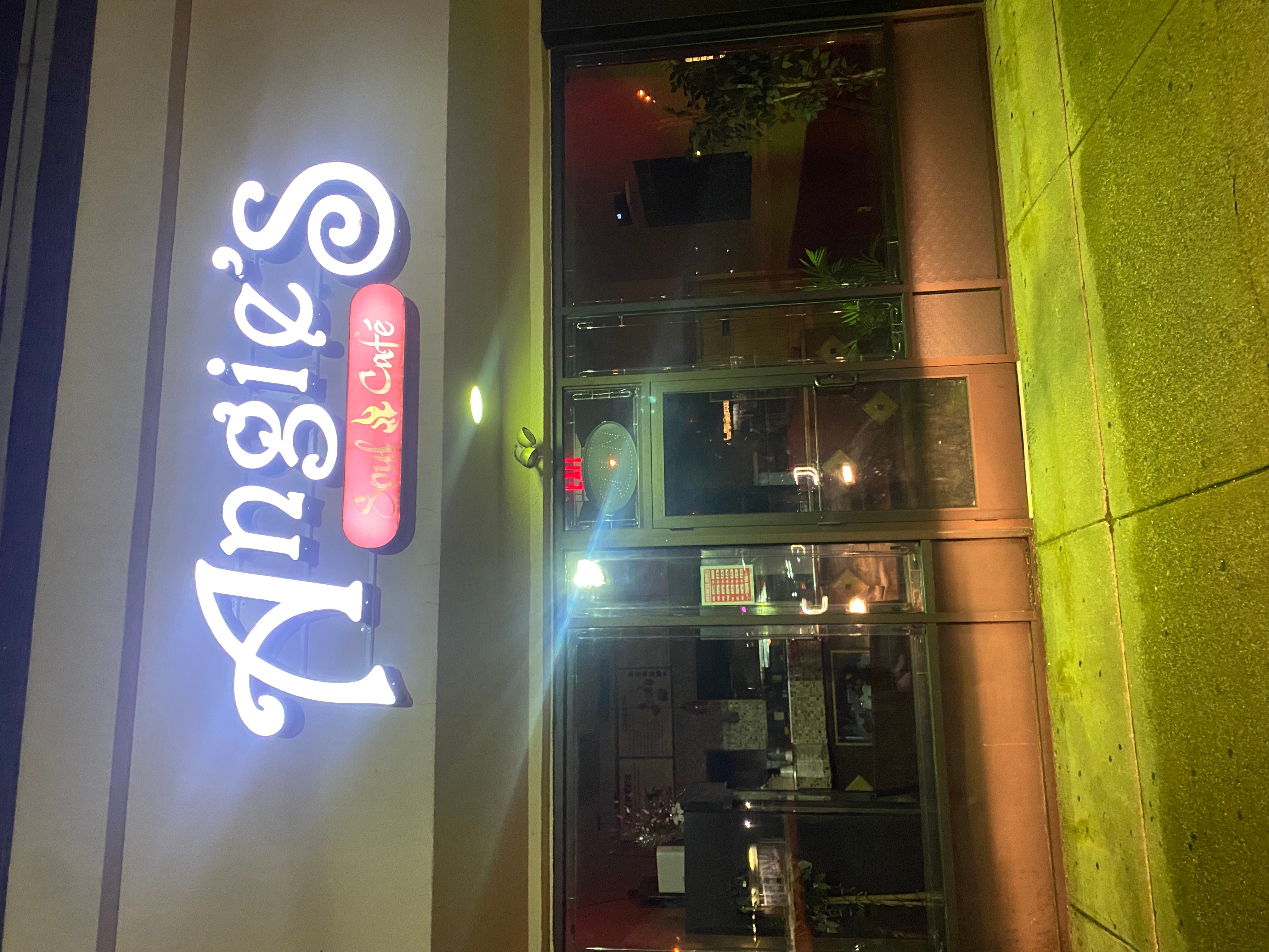Angie's Soul Cafe 12310 Superior Avenue