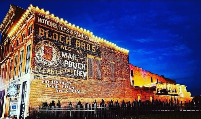 The Pour House At Machinery Hall 25 E 2nd St