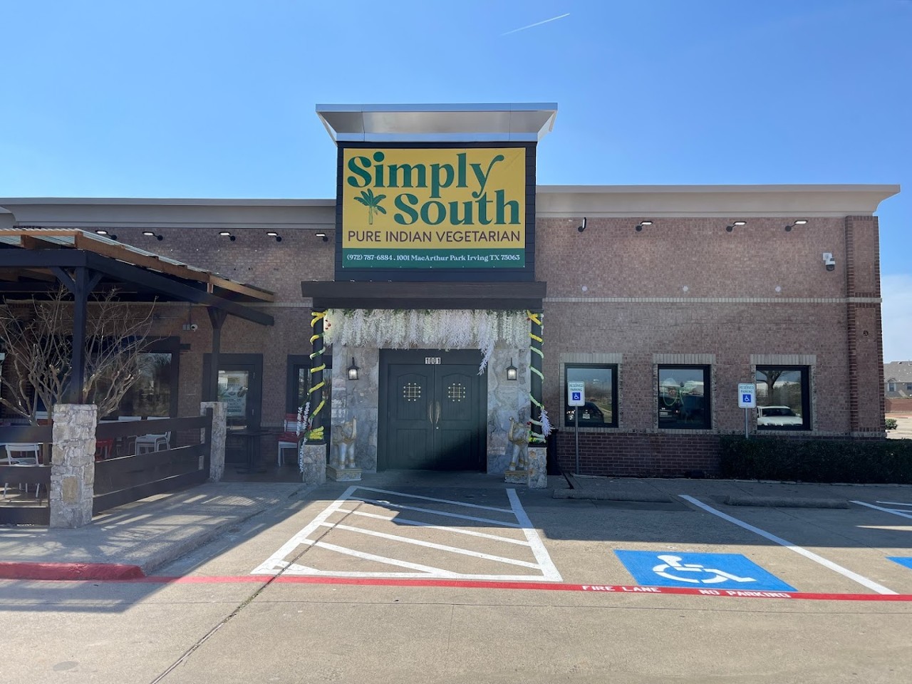 Simply South - Irving