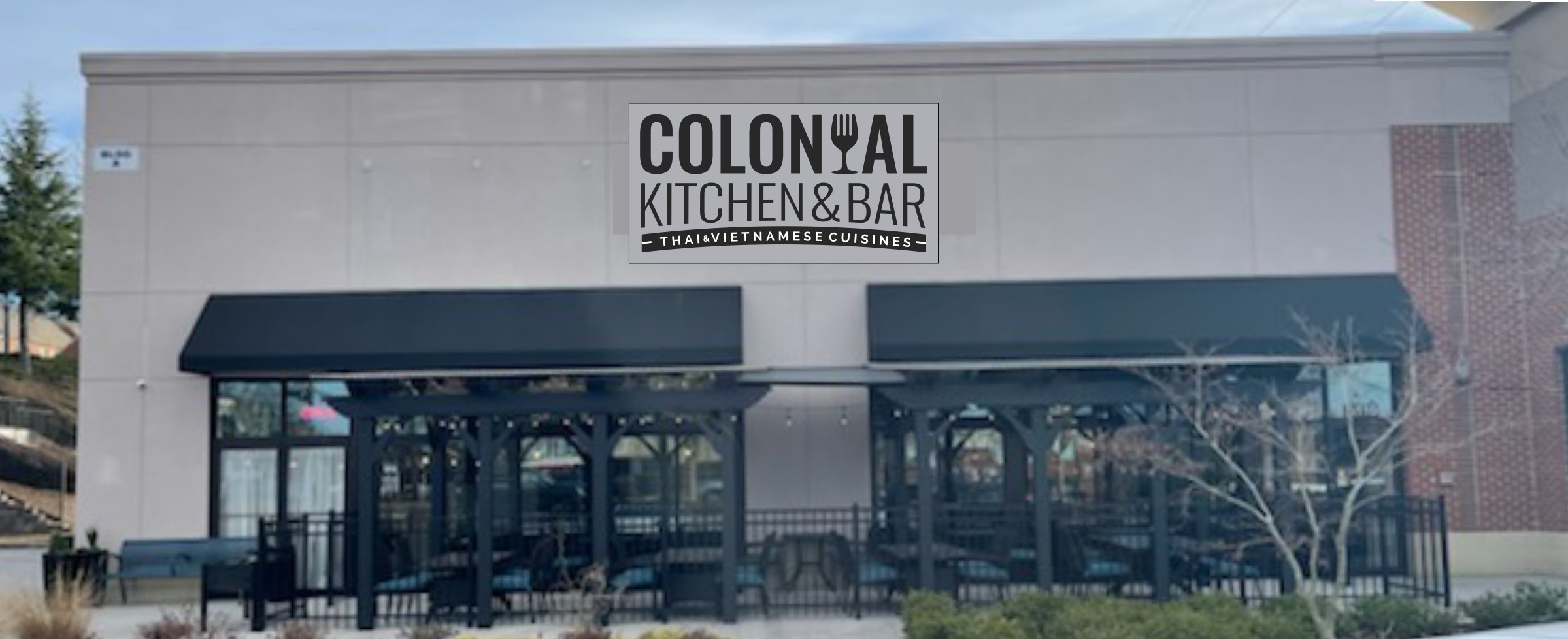 Colonial Kitchen and Bar 5600 Roswell Rd