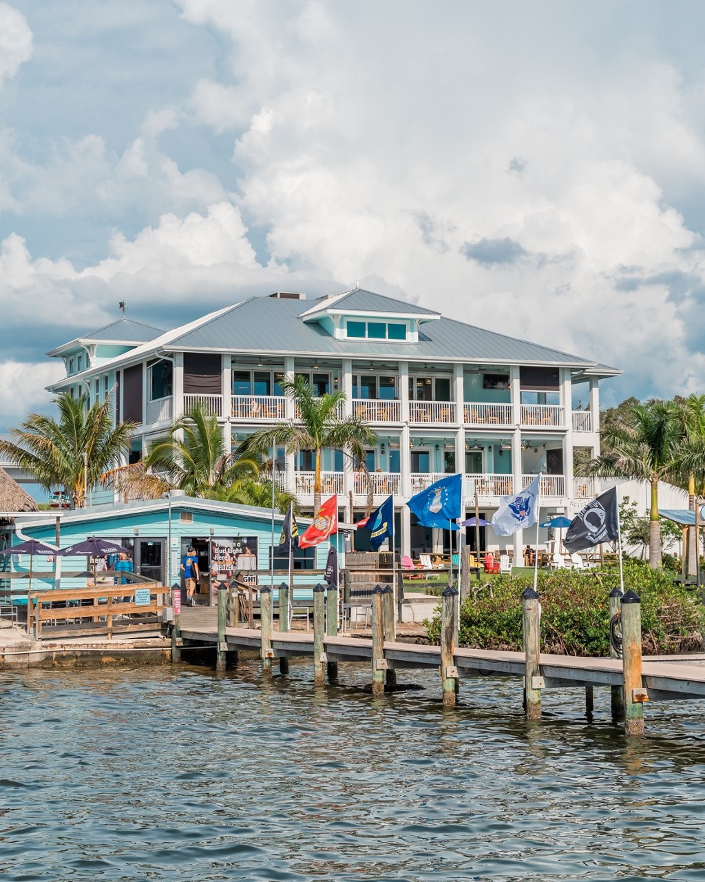 Evie's On The Bay - The Point 131 Bayview Drive