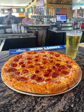 Brewers Restaurant & Sports Bar Airport 2191 E 32nd St