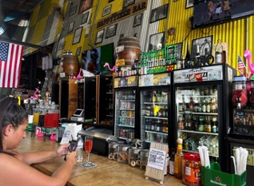 Happytizer Beer and Spirits 3080 Sheridan St.