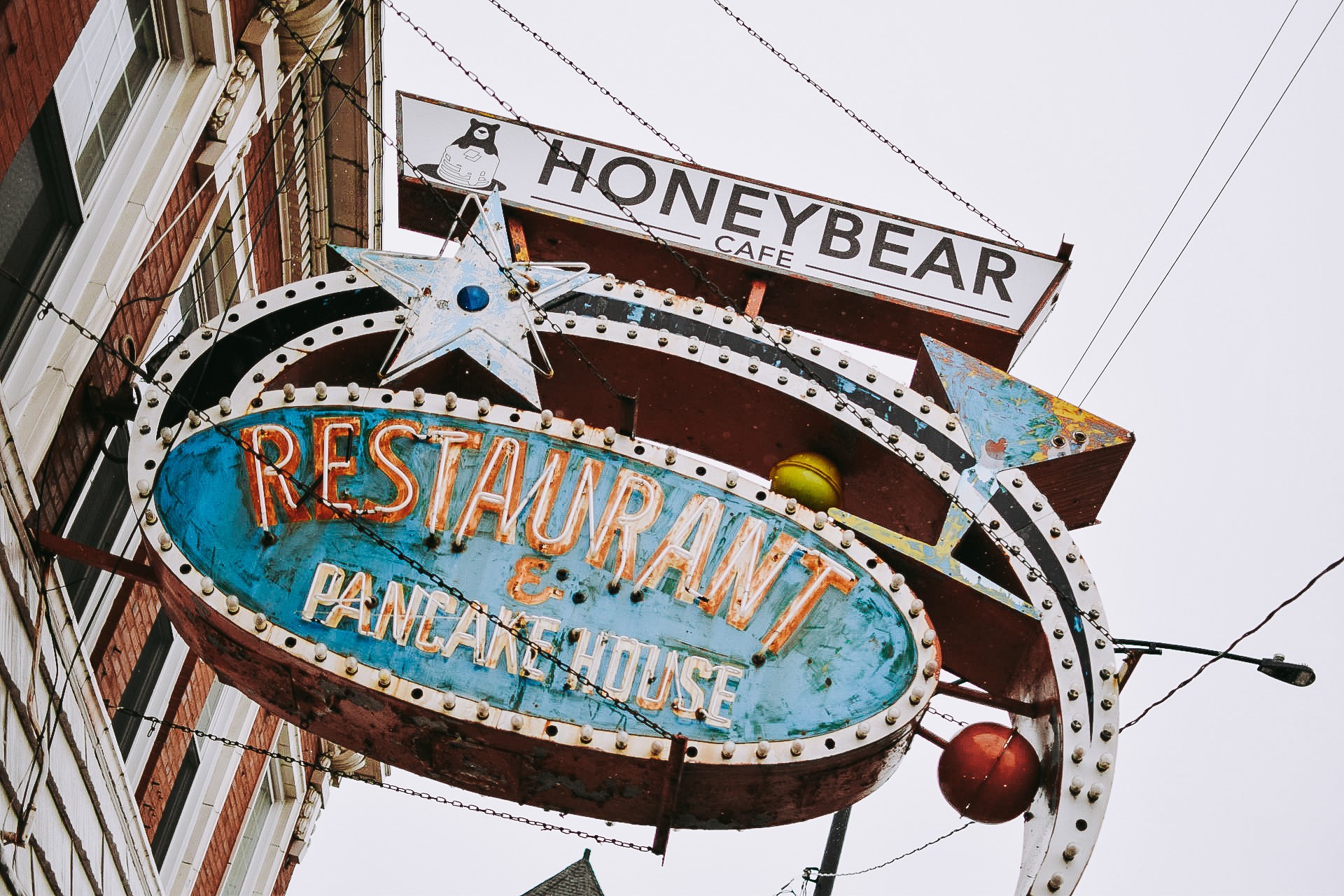 Honeybear Cafe